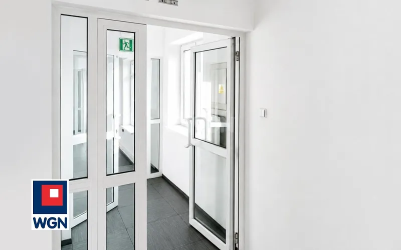Obiekt biurowy na  sprzedaż Zgierz - Duża nieruchomość w centrum miasta